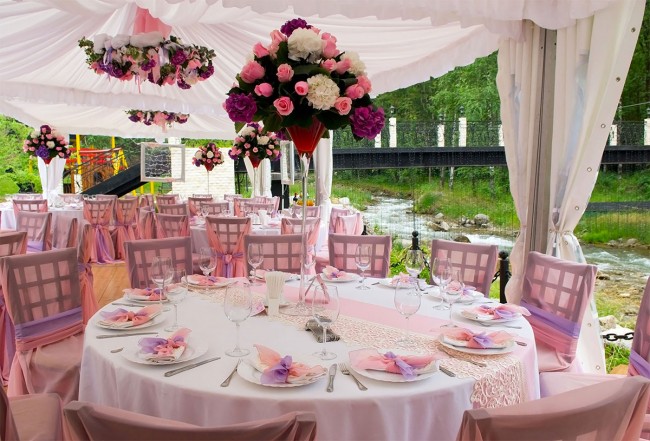 Outdoor-pink-wedding