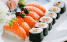 arte di mangiare il sushi